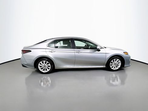 Used 2024 Toyota Camry LE image 3