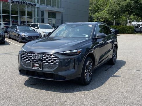 Used 2025 Audi Q5 Premium w/ Convenience Package AWD/4WD image 8