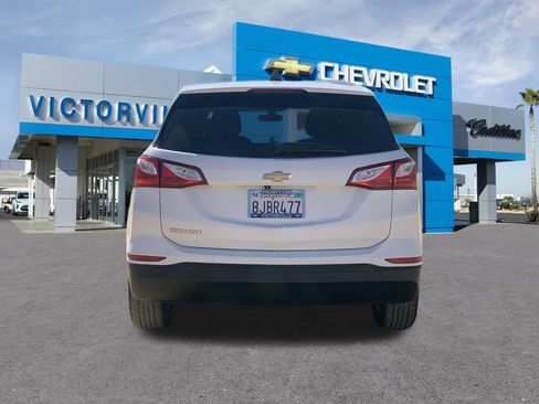 Certified 2019 Chevrolet Equinox LS FWD image 5