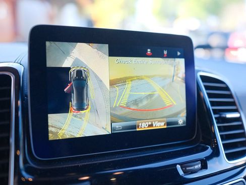 Used 2017 Mercedes-Benz GLE 43 AMG 4MATIC Coupe image 23