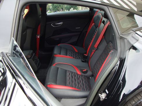 Used 2023 Audi RS e-tron GT AWD/4WD image 8