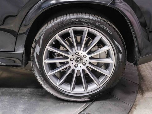 Certified 2024 Mercedes-Benz GLE 450e 4MATIC image 9