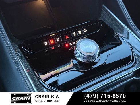 Used 2022 Jeep Wagoneer Series III RWD image 18