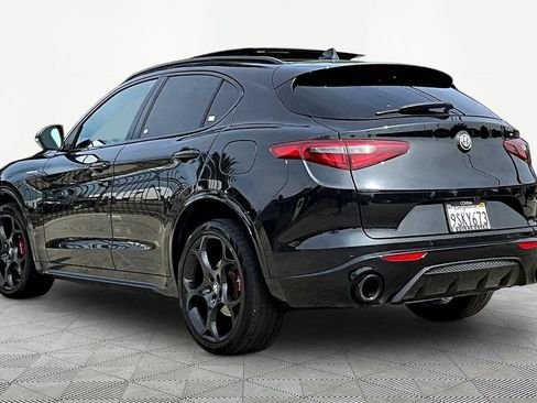 Used 2023 Alfa Romeo Stelvio Veloce AWD/4WD image 4