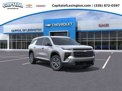 New 2026 Chevrolet Traverse LT w/ Driver Confidence Package image 1