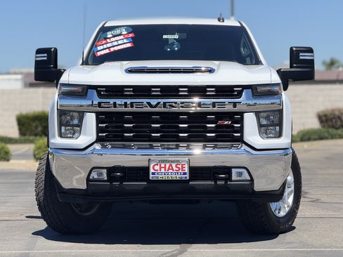 Used 2023 Chevrolet Silverado 2500 LT w/ Convenience Package AWD/4WD image 2