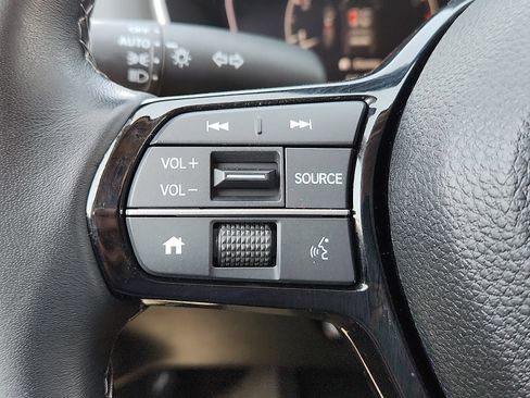 Used 2024 Honda Civic EX-L image 17