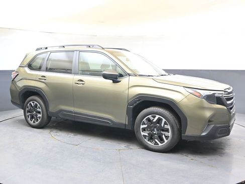 Certified 2025 Subaru Forester Premium AWD/4WD image 7