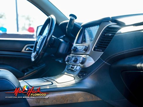 Used 2020 GMC Yukon Denali w/ Denali Premium Package image 14