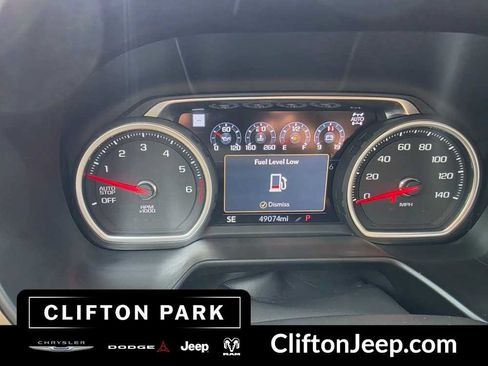 Used 2021 Chevrolet Tahoe Premier w/ Premium Package AWD/4WD image 25