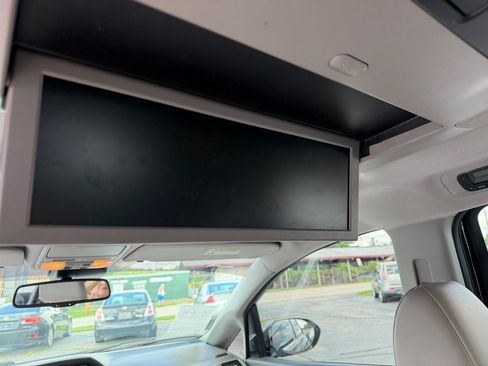 Used 2014 Honda Odyssey Touring Elite image 9