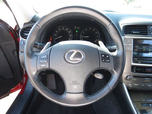 Used 2010 Lexus IS 250C image 14