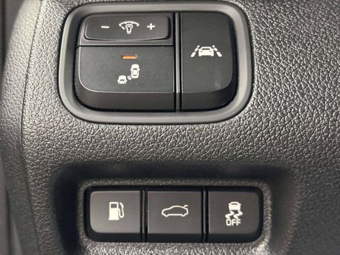 Used 2020 Kia Optima SE FWD image 28