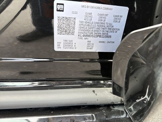 Used 2023 Buick Encore GX Select w/ Sport Touring Package FWD image 32