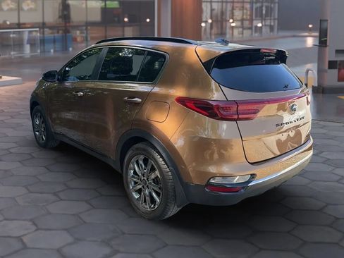 Used 2021 Kia Sportage S w/ S AWD Premium Package image 7