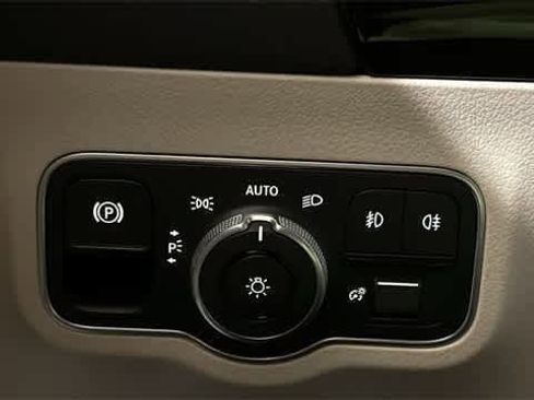 Used 2025 Mercedes-Benz GLA 250 4MATIC image 15