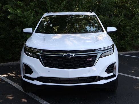Certified 2023 Chevrolet Equinox RS w/ RS Leather Package AWD/4WD image 2
