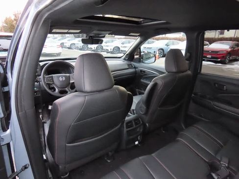Certified 2023 Honda Passport TrailSport image 14