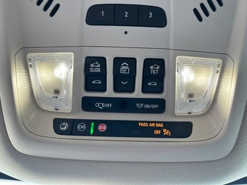 Used 2023 Buick Enclave Essence w/ Experience Buick Package FWD image 14