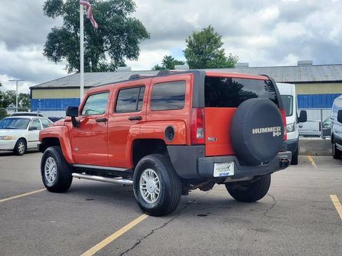 Used 2009 HUMMER H3 AWD/4WD image 2