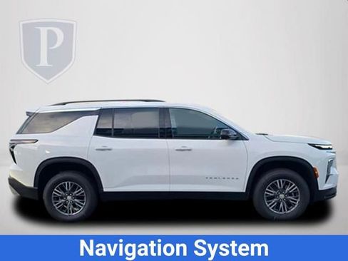 New 2026 Chevrolet Traverse LT w/ Driver Confidence Package FWD image 5