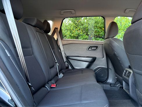 Certified 2023 Nissan Rogue S image 24