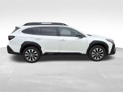 Used 2024 Subaru Outback Limited XT AWD/4WD image 2
