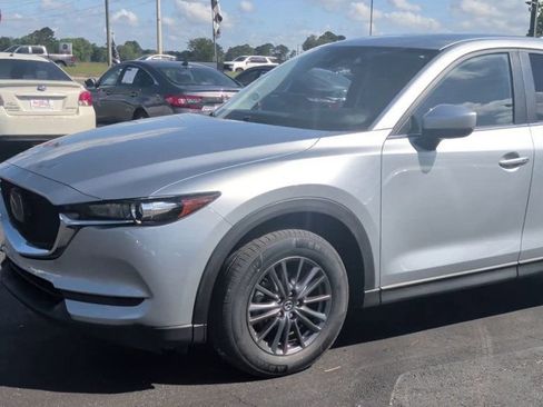 Used 2021 MAZDA CX-5 Touring FWD image 4