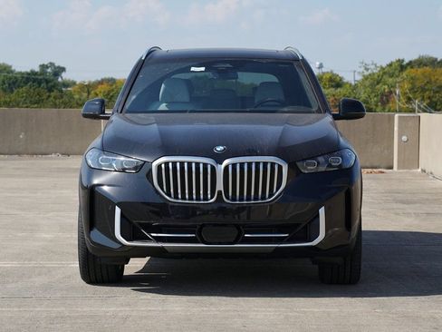 Used 2026 BMW X5 xDrive40i w/ Parking Assistance Package AWD/4WD image 2