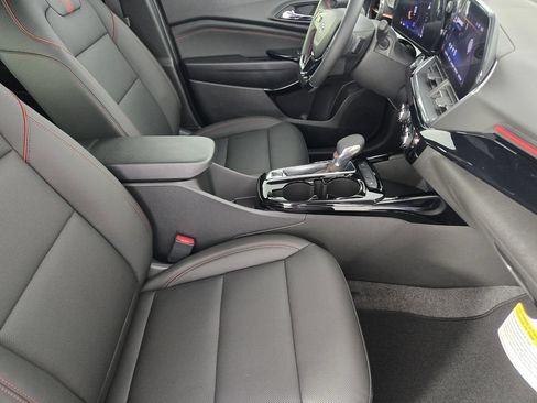 New 2026 Chevrolet Trax RS w/ Driver Confidence Package FWD image 16