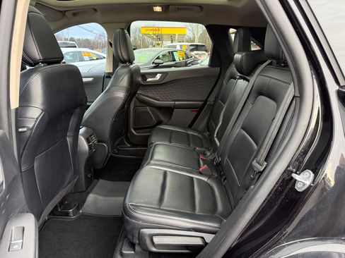 Used 2020 Ford Escape SEL image 19