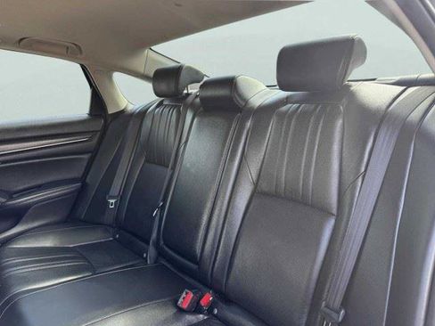 Used 2022 Honda Accord EX-L image 38