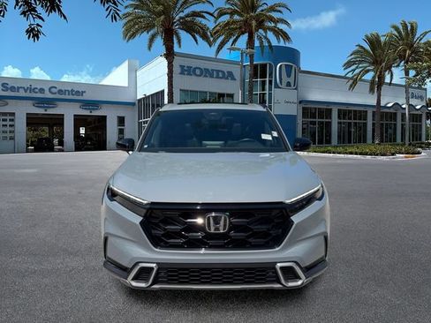 Used 2024 Honda CR-V Sport Touring image 3