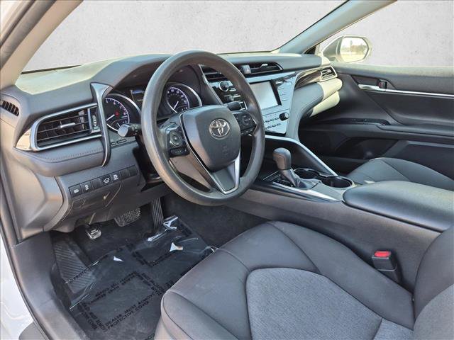 Used 2019 Toyota Camry LE FWD image 10