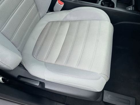 Used 2018 Honda CR-V LX image 23