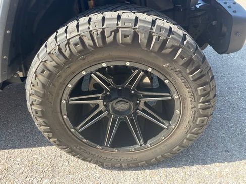 Used 2021 Jeep Wrangler Unlimited Rubicon w/ Trailer Tow Package AWD/4WD image 7