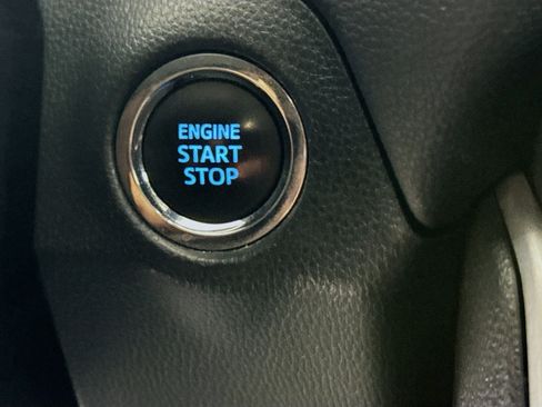 Used 2022 Toyota RAV4 XLE image 21