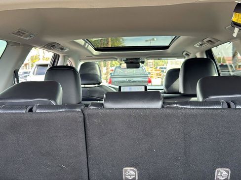 Used 2025 Toyota Grand Highlander FWD image 31