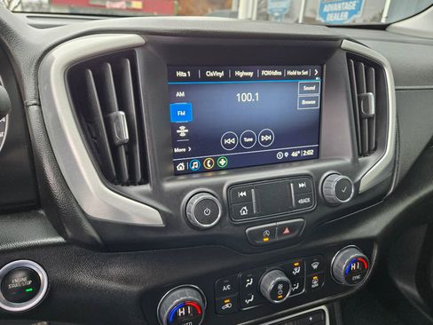 Used 2024 GMC Terrain SLT image 44