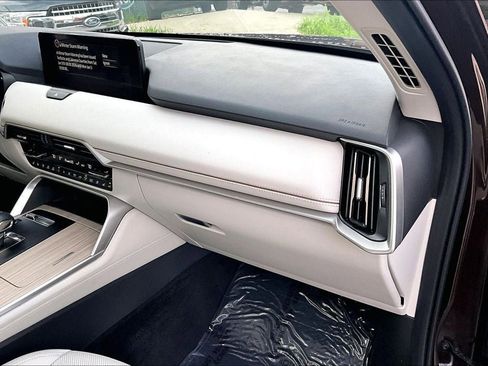 Used 2025 MAZDA CX-90 Plug-In Hybrid w/ Premium Plus image 16