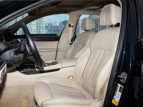 Used 2016 BMW 740i 740i image 6