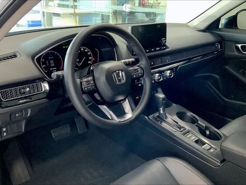 Used 2022 Honda Civic EX-L image 2