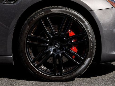 Used 2022 Maserati Quattroporte Modena image 15