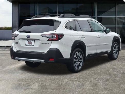 Certified 2025 Subaru Outback Limited image 9