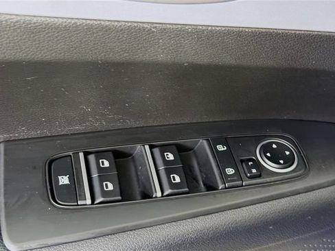 Used 2023 Kia Forte LXS FWD image 18