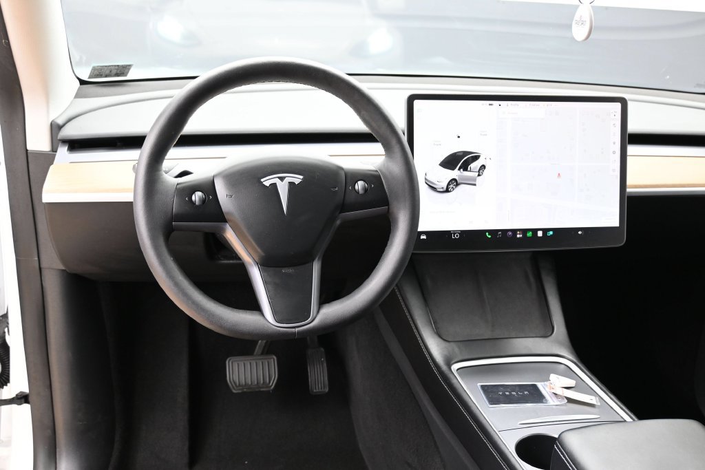 Used 2023 Tesla Model Y Long Range AWD/4WD image 36