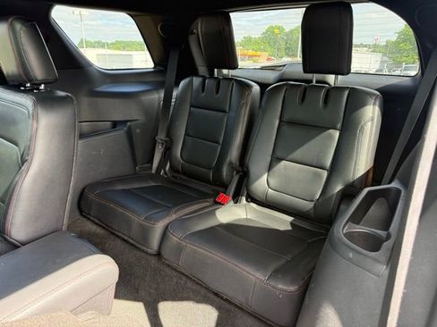 Used 2017 Ford Explorer Sport w/ Equipment Group 401A AWD/4WD image 17