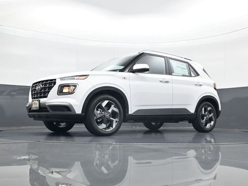 New 2026 Hyundai Venue SEL FWD image 21
