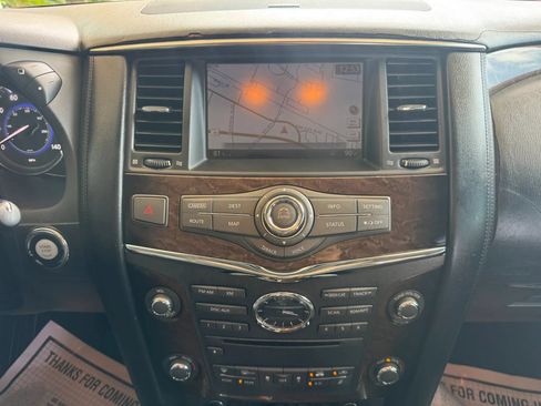 Used 2012 INFINITI QX56 4WD w/ Deluxe Touring Pkg image 25