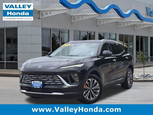 Used 2024 Buick Envision Preferred AWD/4WD image 1